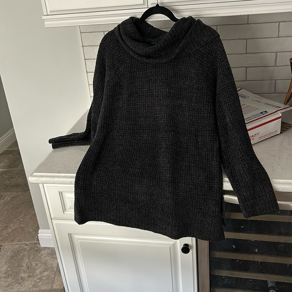 Barefoot dreams sweater